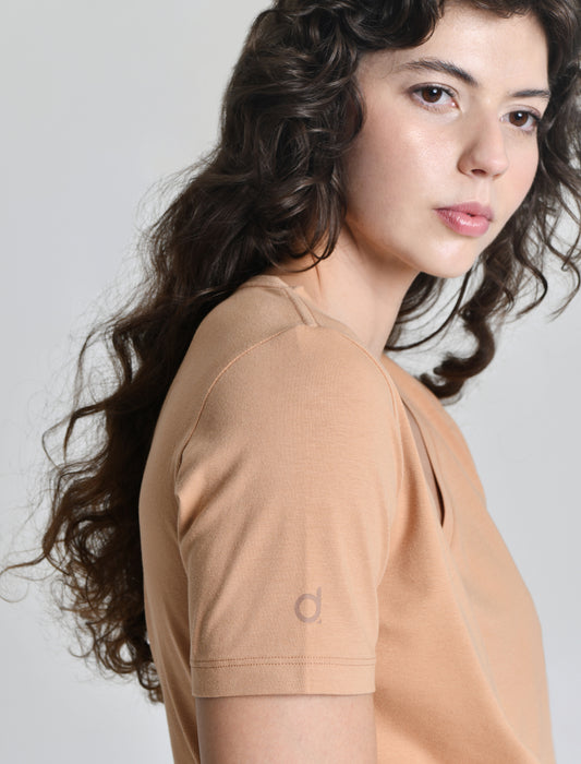 Camiseta MANUELA Caramelo